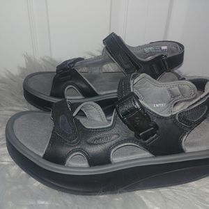 MBT Kisumu 3 sandals